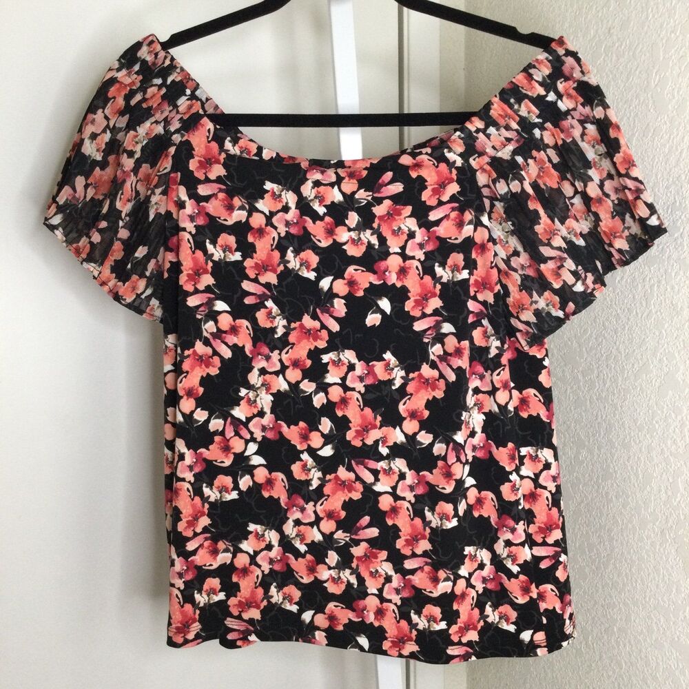 NWT White House Black Market Blouse